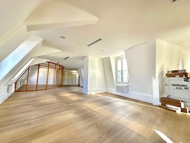 Bureau dans Paris à louer - Photo de l’immeuble – Image 3 sur 8