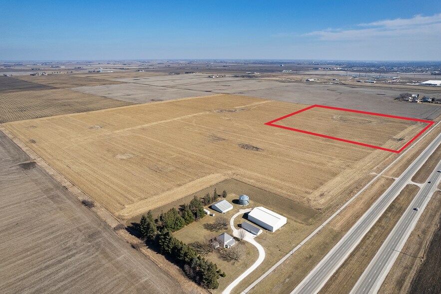 Hickman Rd, Adel, IA à vendre - Photo de l’immeuble – Image 3 sur 3