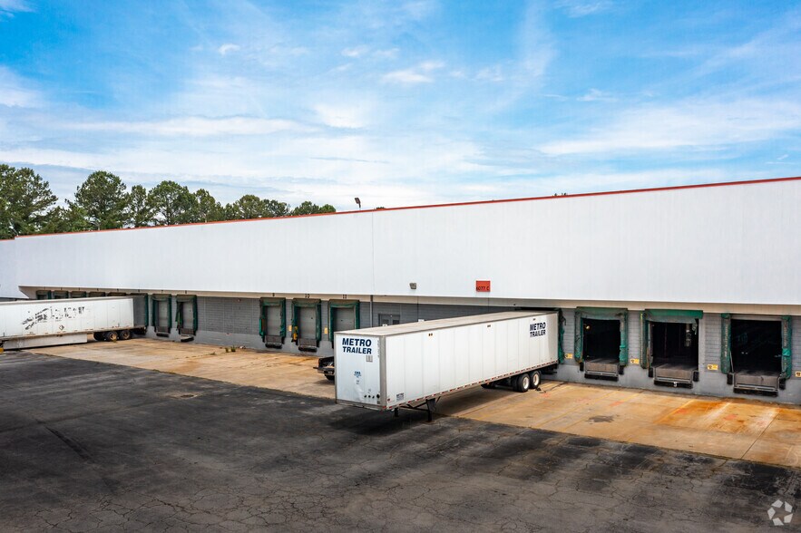 6077 Fulton Industrial Blvd SW, Atlanta, GA à louer - Photo de l’immeuble – Image 2 sur 6