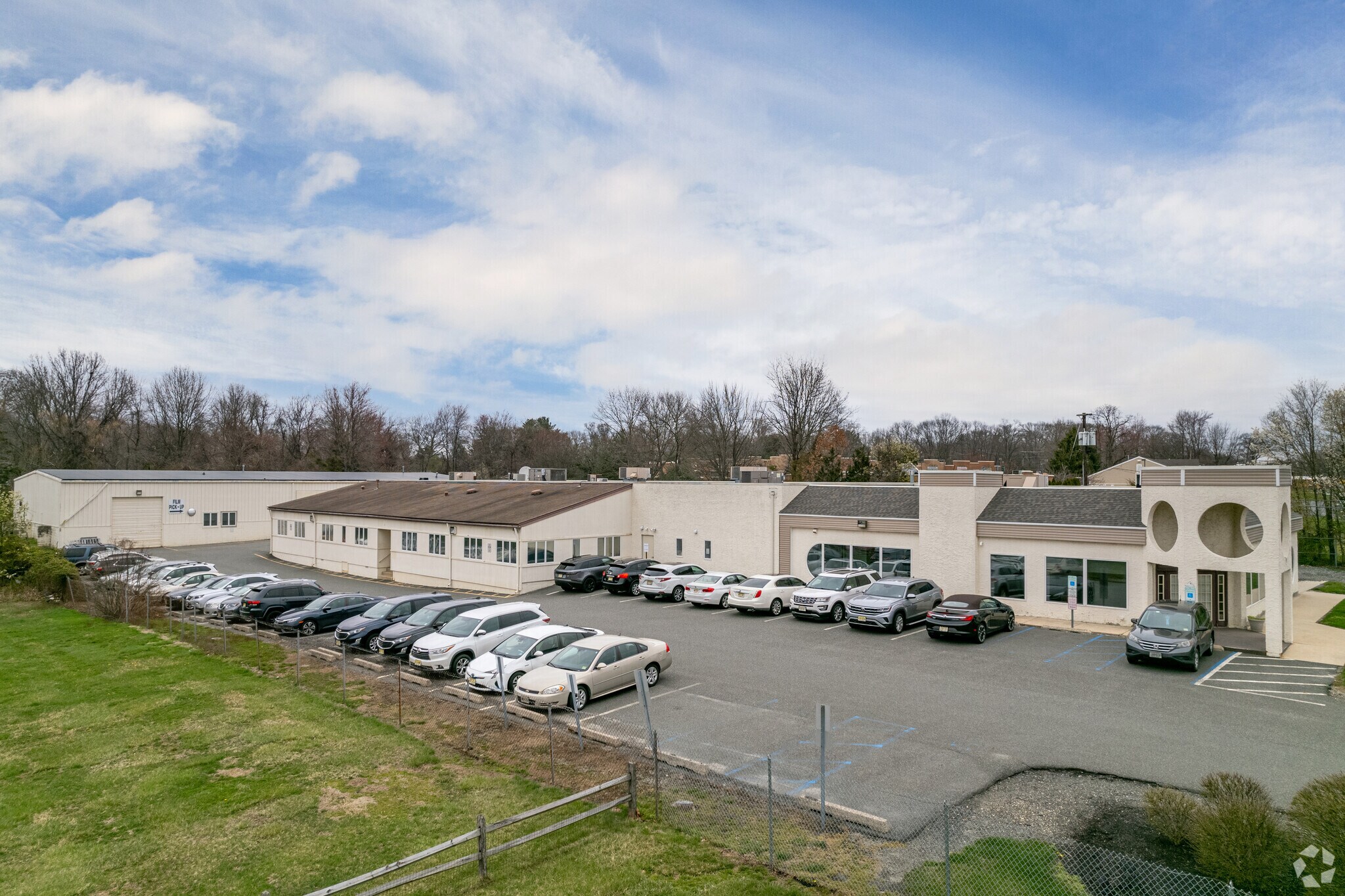 1295 Route 38 Sale portefeuille de 2 biens à vendre sur LoopNet.fr Photo principale– Image 1 sur 3