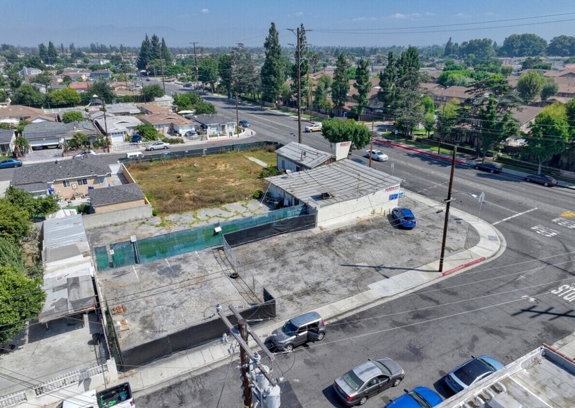 14113 Downey Ave, Paramount, CA à louer - Photo de l’immeuble – Image 2 sur 5