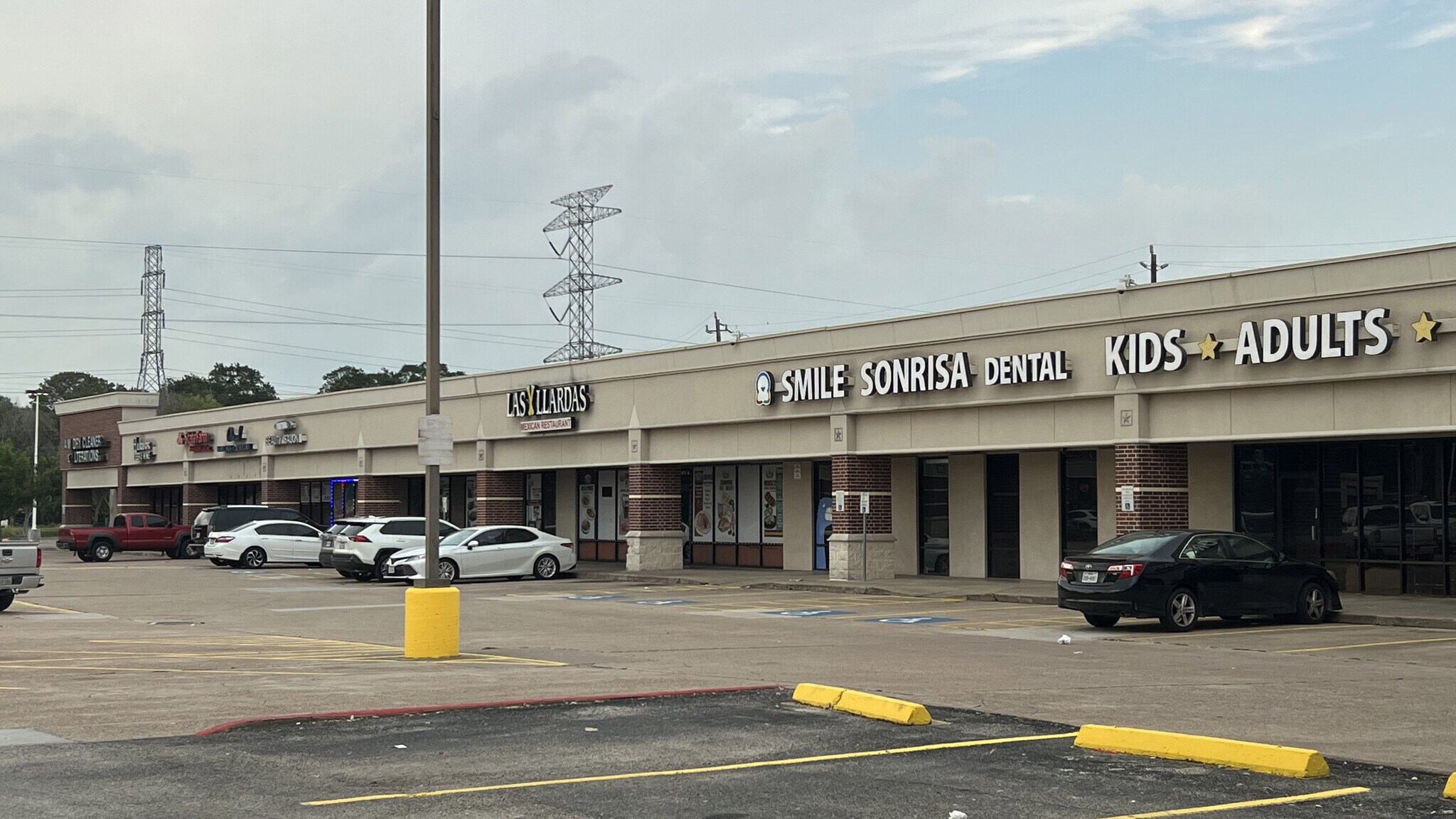 2400 Gessner Rd, Houston, TX à louer Photo de l’immeuble– Image 1 sur 2