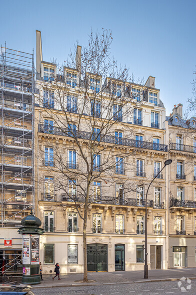 103 Boulevard Haussmann, Paris à louer - Photo de l’immeuble – Image 2 sur 2