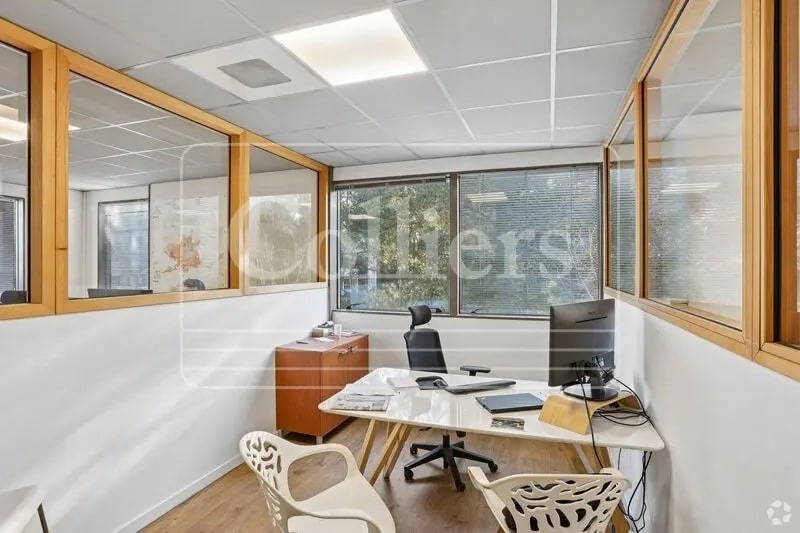 16 Parc du Golf, Aix-en-Provence à louer - Photo intérieure – Image 1 sur 9