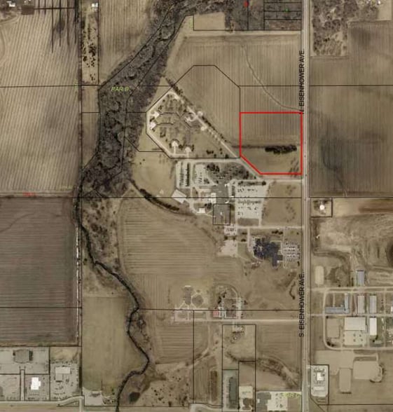N. Eisenhower land (11.78 acres), Mason City, IA à vendre - Aérien – Image 1 sur 1