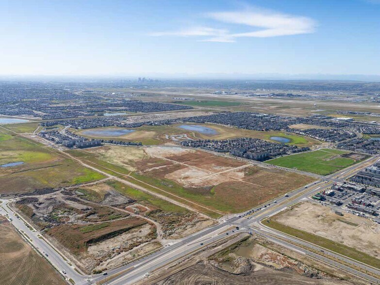 6011 Country Hills Blvd NE, Calgary, AB à vendre - Photo de l’immeuble – Image 2 sur 2