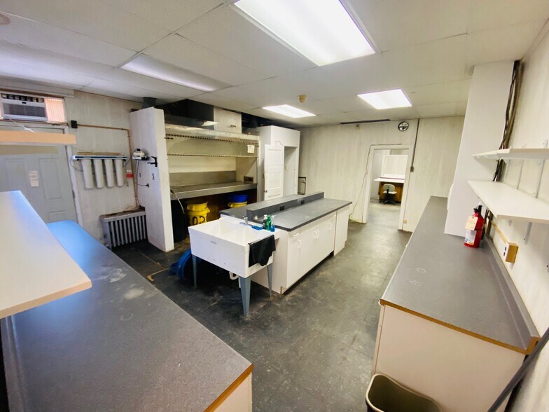 2025 Woodlynne Ave, Oaklyn, NJ à vendre - Photo intérieure – Image 3 sur 10