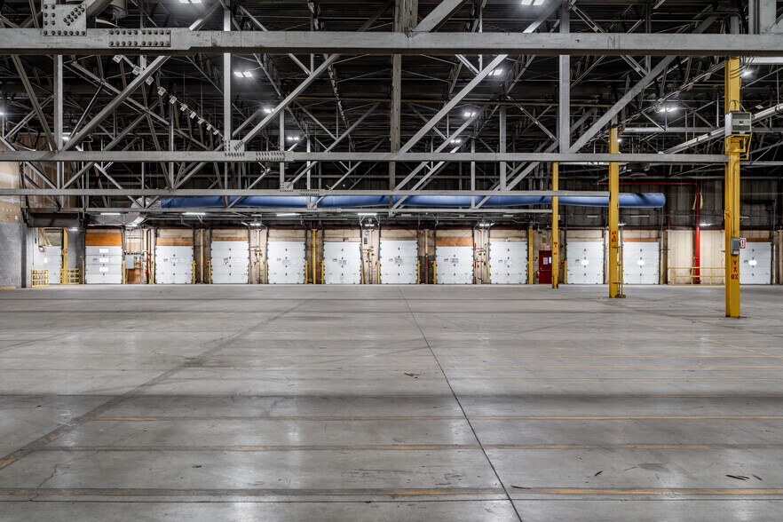 4505 Rue Hickmore, Montréal, QC à louer - Photo intérieure – Image 3 sur 5