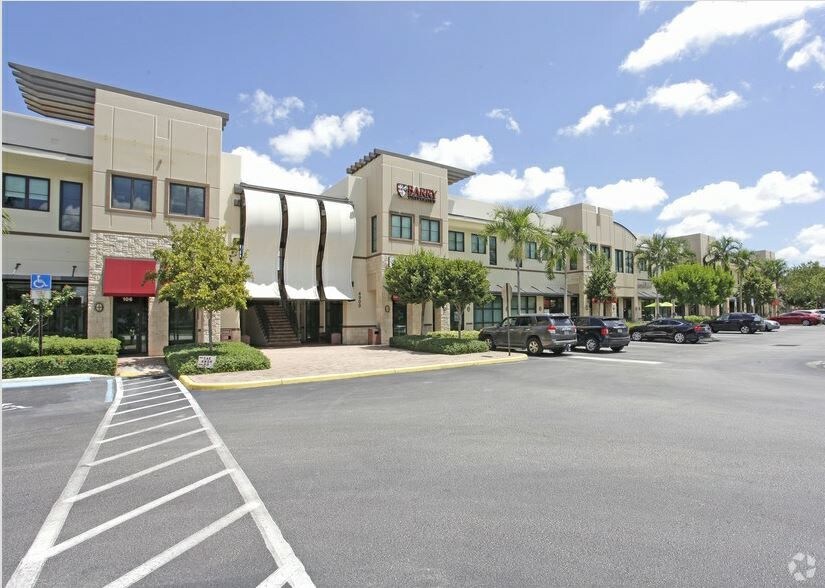 4900 S University Dr, Davie, FL à louer - Photo de l’immeuble – Image 2 sur 7