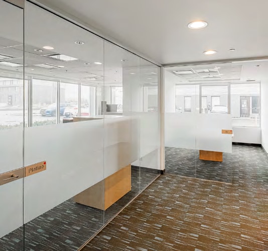 4590-4600 Boul De La Côte-Vertu, Saint-Laurent, QC à louer Photo intérieure– Image 1 sur 2