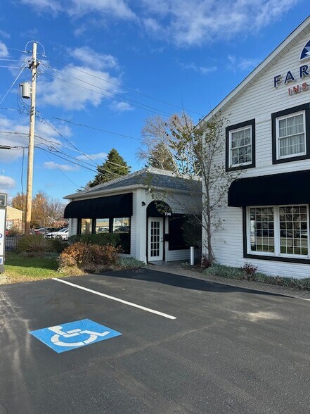 7536-7540 Mentor Ave, Mentor, OH à louer - Photo de l’immeuble – Image 3 sur 22