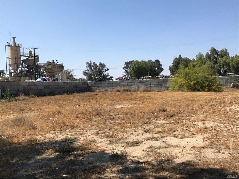 175 S G St, Perris, CA à vendre - Photo de l’immeuble – Image 2 sur 16