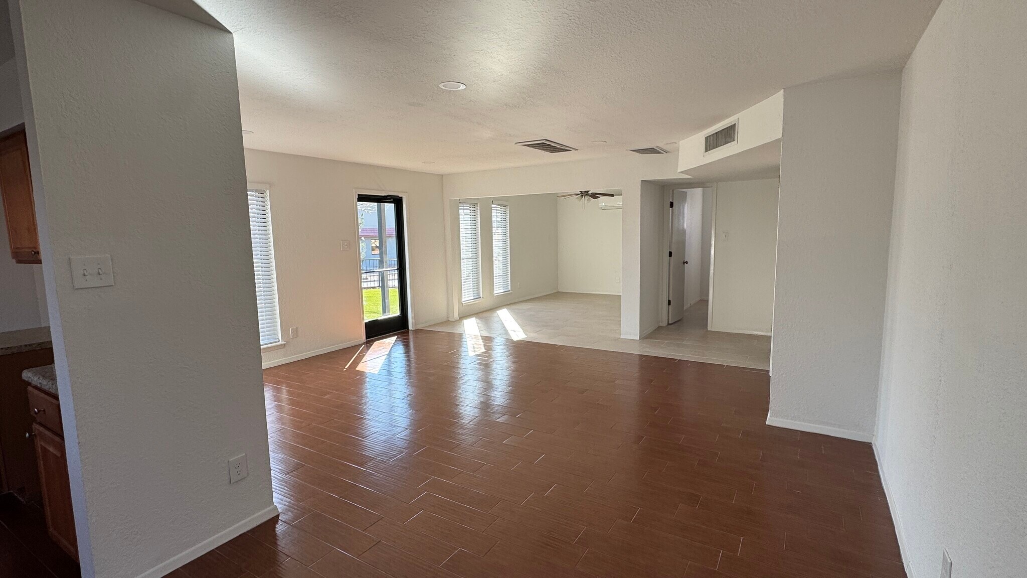 7307 Remcon Cir, El Paso, TX à louer Photo intérieure– Image 1 sur 9