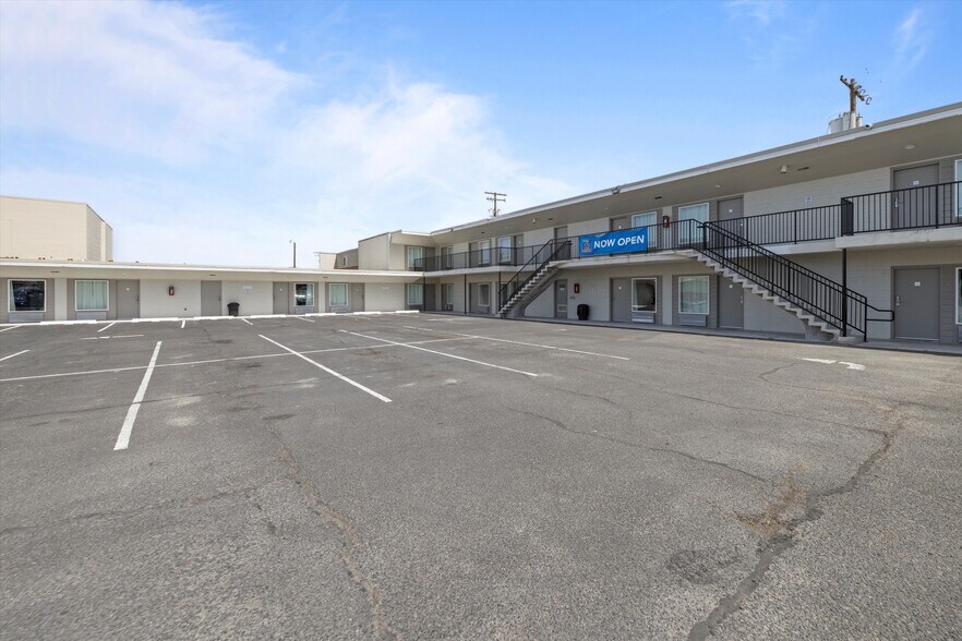 720 W Lewis St, Pasco, WA à vendre - Photo de l’immeuble – Image 2 sur 54