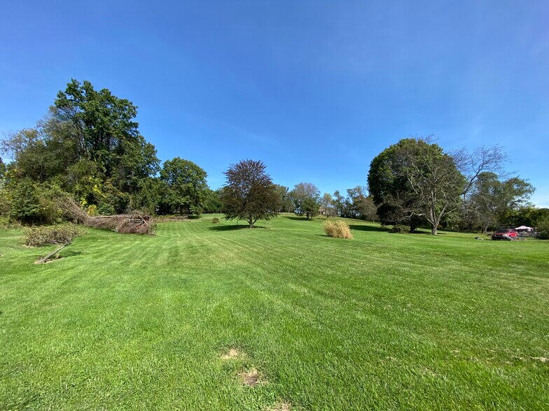 2498 – 2530 South Park, Bethel Park, PA à vendre - Photo de l’immeuble – Image 3 sur 5
