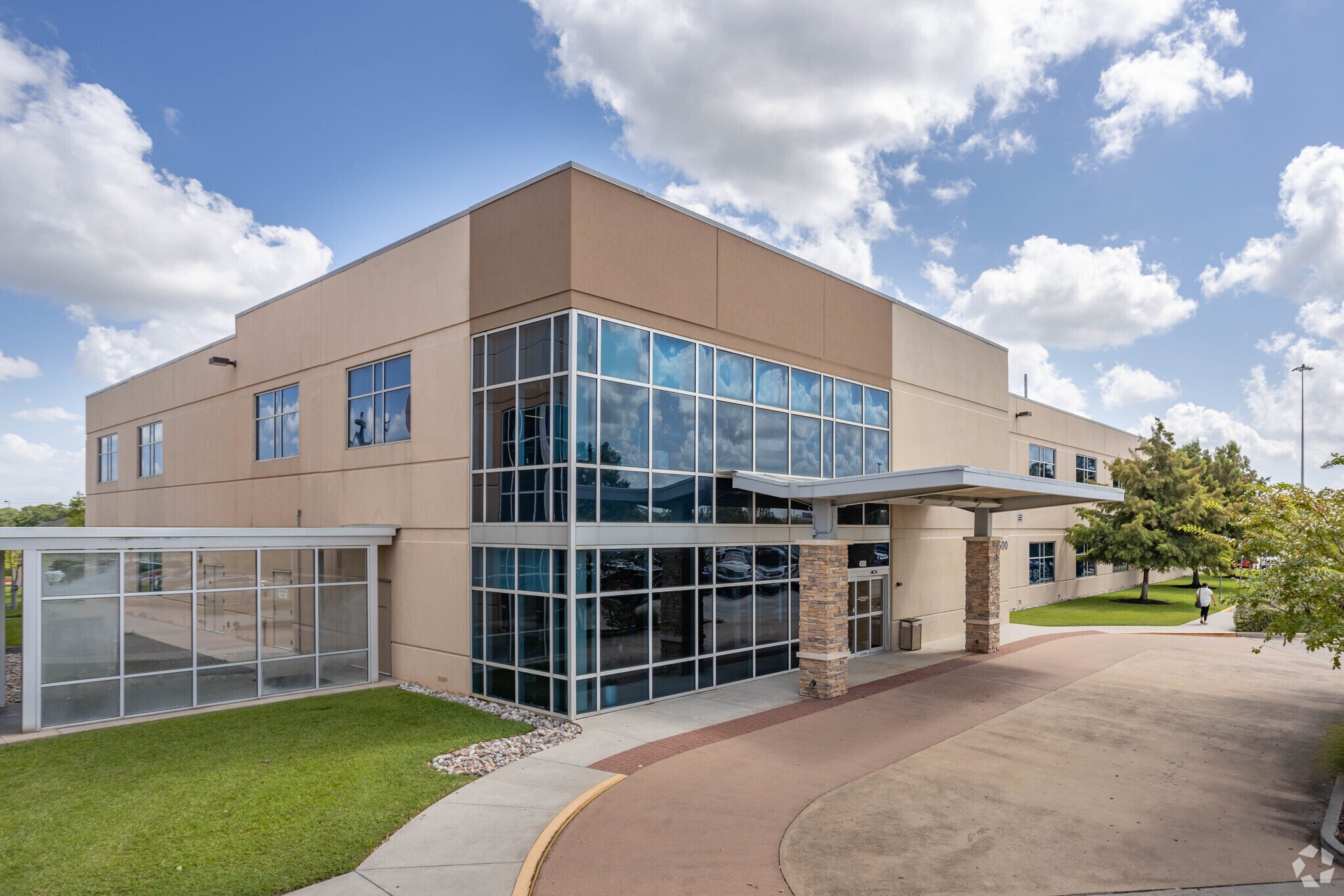 4500 E Sam Houston Pky S, Pasadena, TX à louer Photo principale– Image 1 sur 7