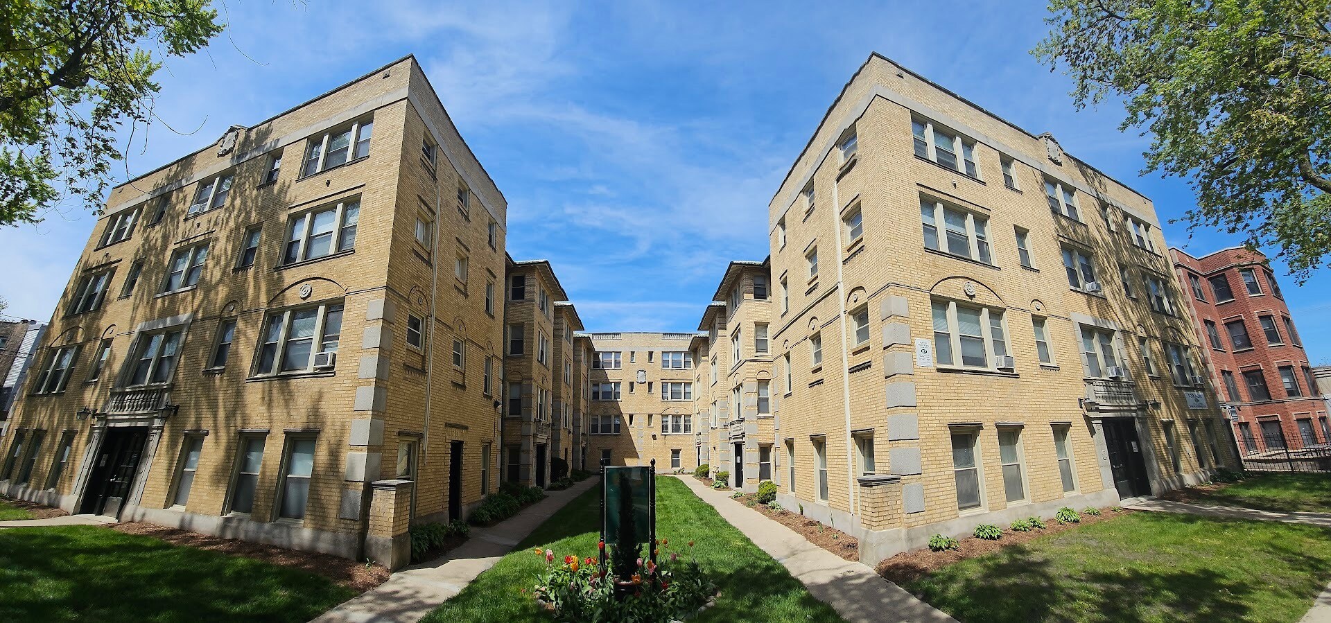 7516-7524 N Seeley Ave, Chicago, IL à vendre Photo de l’immeuble– Image 1 sur 12