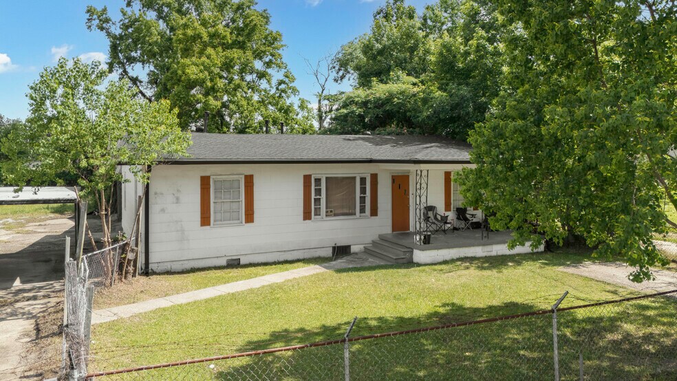 3300 Lower Wetumpka Rd, Montgomery, AL à vendre - Photo de l’immeuble – Image 2 sur 9