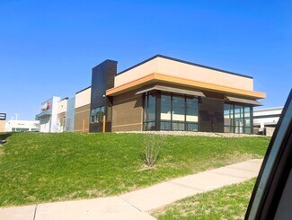 Plus de détails pour 4206 Merle Hay Rd, Urbandale, IA - Local commercial à louer