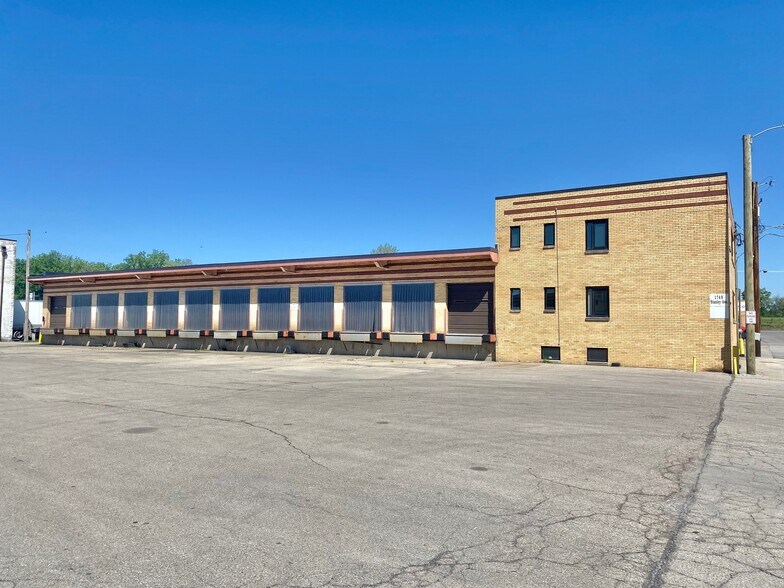 1749 Stanley Ave, Dayton, OH à louer - Photo de l’immeuble – Image 2 sur 6