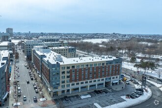 50-55 Station Lndg, Medford, MA - Vue aérienne  vue de carte - Image1