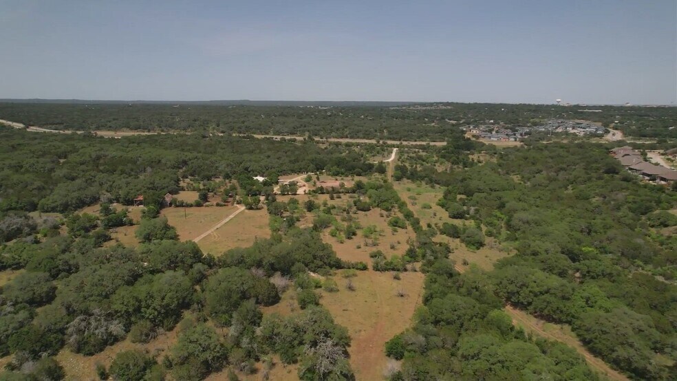 1750 Craddock Ave, San Marcos, TX à vendre - Vidéo sur l’annonce professionnelle – Image 2 sur 35