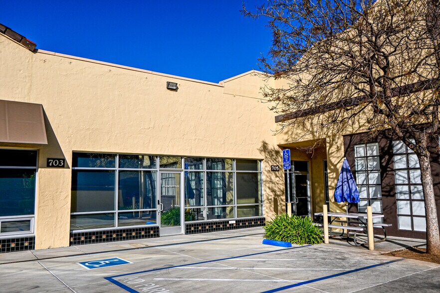 703-709 High St, Palo Alto, CA à louer - Photo de l’immeuble – Image 3 sur 21
