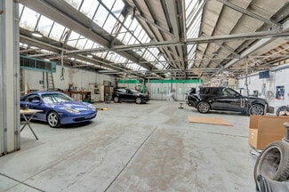Plus de détails pour Printing House Ln, Hayes - Industriel/Logistique à louer