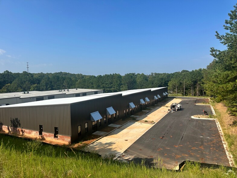 5905 Steeplechase Blvd, Cumming, GA à louer - Photo de l’immeuble – Image 3 sur 25