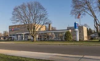 Plus de détails pour 1404 Creston Park Dr, Janesville, WI - Bureau/Local commercial à louer