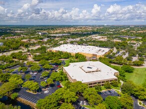 7771 W Oakland Park Blvd, Fort Lauderdale, FL - VUE AÉRIENNE  vue de carte - Image1