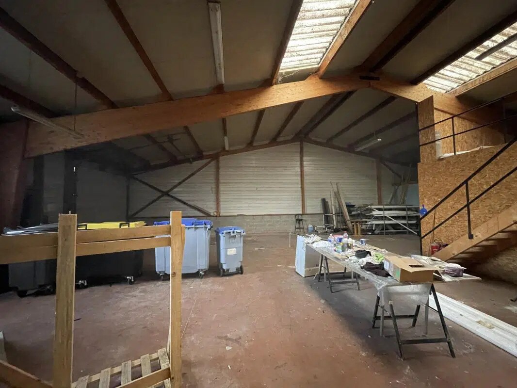 Local d’activités dans Angerville-la-Campagne à louer Photo intérieure– Image 1 sur 12