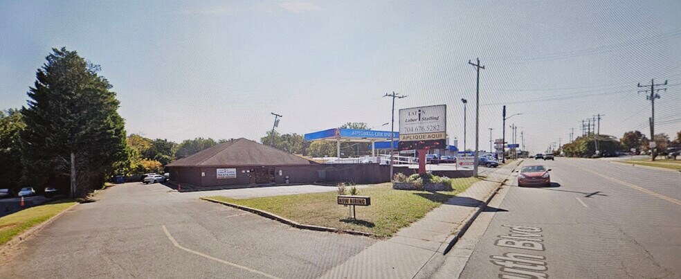 4917 South Blvd, Charlotte, NC à louer - Photo de l’immeuble – Image 2 sur 40