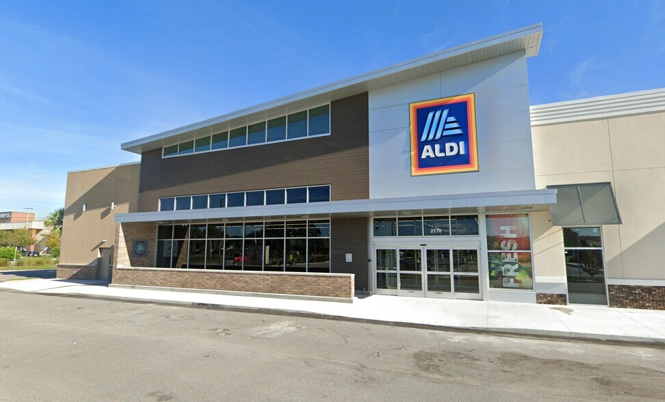 2170-2198 Gulf to Bay Blvd, Clearwater, FL à louer - Photo de l’immeuble – Image 3 sur 7