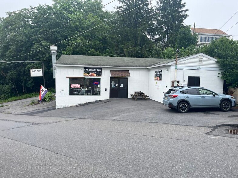 439 Heffner St, Minersville, PA à vendre - Photo principale – Image 1 sur 7