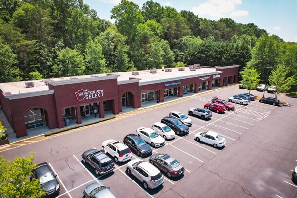 3610 N Elm St, Greensboro, NC à louer - Photo de l’immeuble – Image 2 sur 6