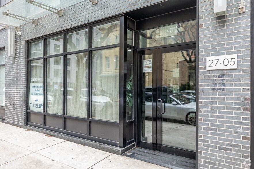 27-05 41st Ave, Long Island City, NY à vendre - Photo de l’immeuble – Image 3 sur 13