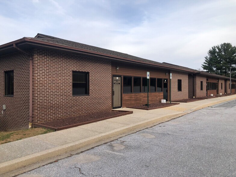 686 Poole Rd, Westminster, MD à louer - Photo de l’immeuble – Image 3 sur 4