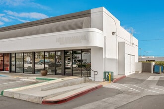 18581-18631 Beach Blvd, Huntington Beach, CA à louer Photo de l’immeuble– Image 1 sur 3
