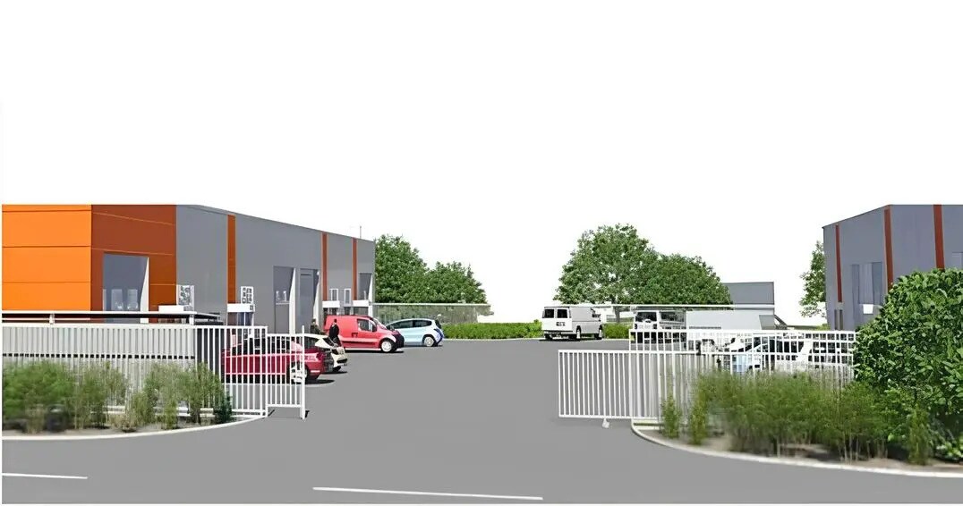 Industriel/Logistique dans Grand-Charmont à louer Photo de l’immeuble– Image 1 sur 3