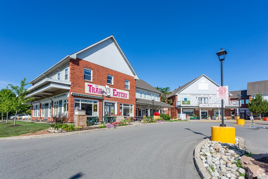 35 Crawford Cres, Milton, ON à louer - Photo de l’immeuble – Image 2 sur 13