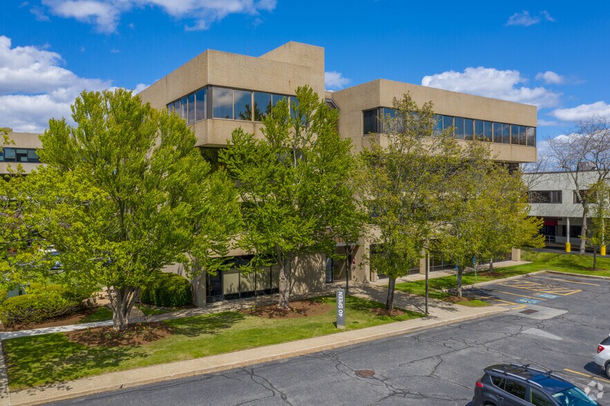 40 Speen St, Framingham, MA à louer - Photo de l’immeuble – Image 1 sur 6