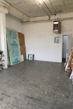 1027 Grand St, Brooklyn, NY à louer Photo intérieure– Image 2 sur 3