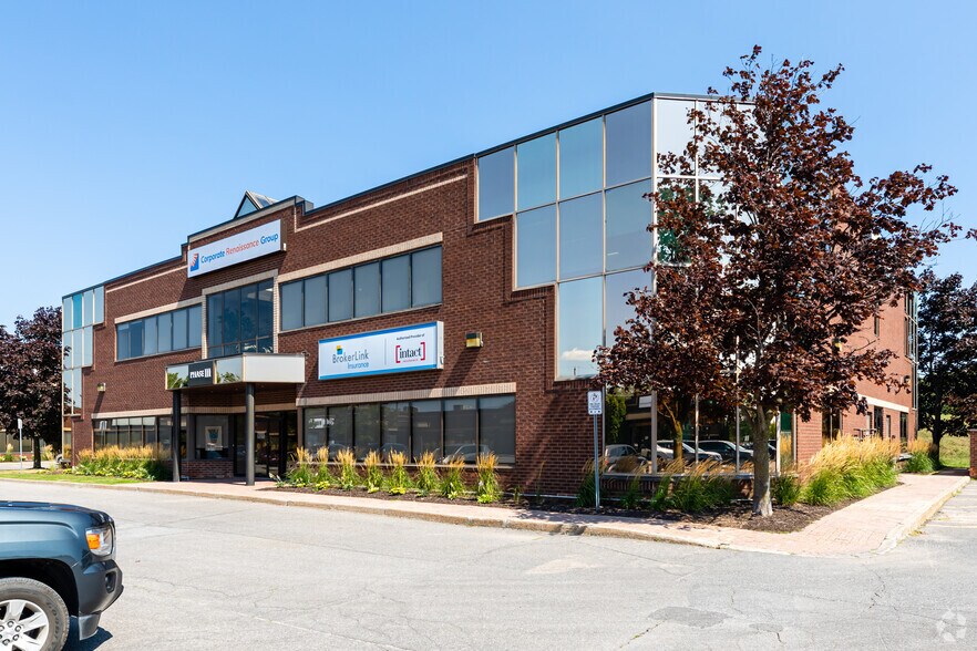 6 Antares Dr, Nepean, ON à louer - Photo de l’immeuble – Image 1 sur 22