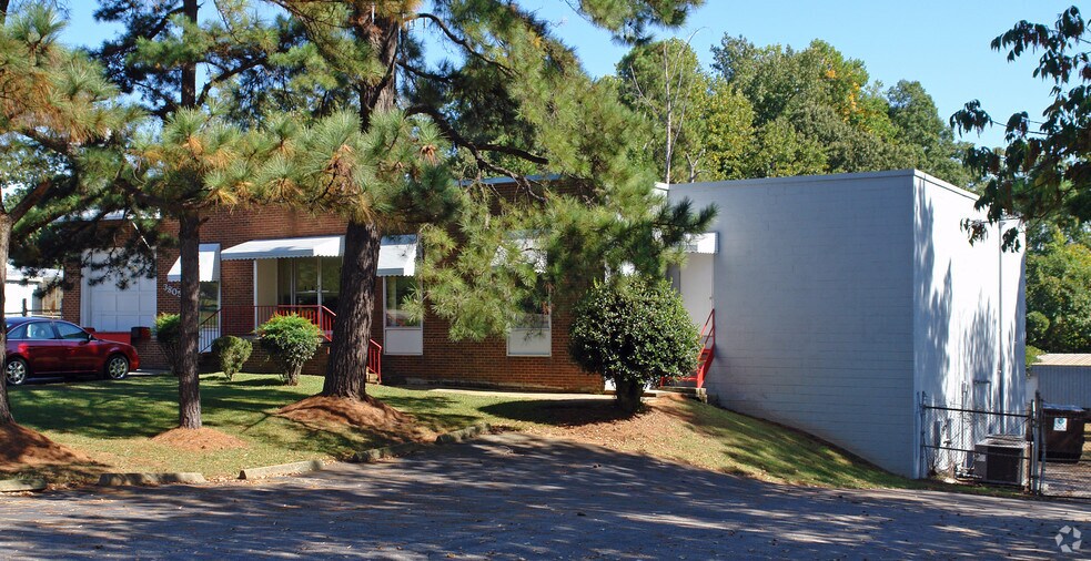 3805 S Wilmington St, Raleigh, NC à vendre - Photo de l’immeuble – Image 2 sur 10