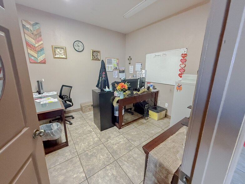 1004 E 6th St, Alice, TX à vendre - Photo de l’immeuble – Image 2 sur 19