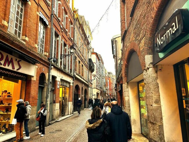 Plus de détails pour Local commercial à louer