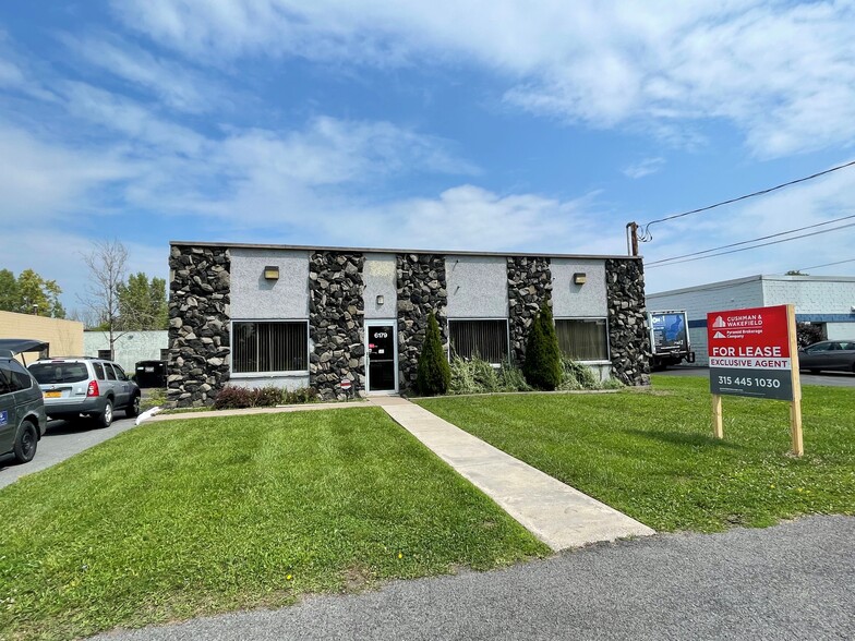 6179 Molloy Rd, East Syracuse, NY à louer - Photo de l’immeuble – Image 1 sur 5