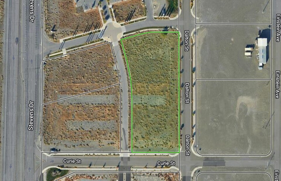 750 Curie St, Richland, WA à vendre Photo principale– Image 1 sur 2