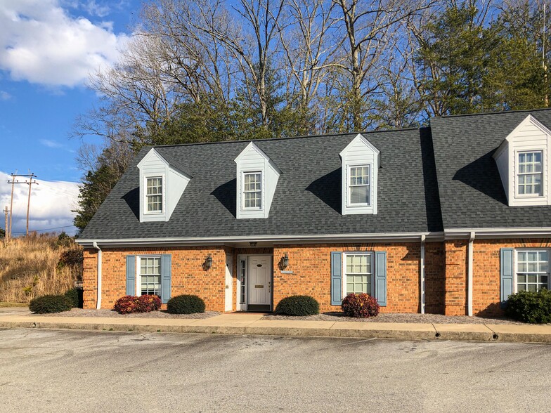 612 Business Park Dr, Eden, NC à vendre - Photo principale – Image 1 sur 10